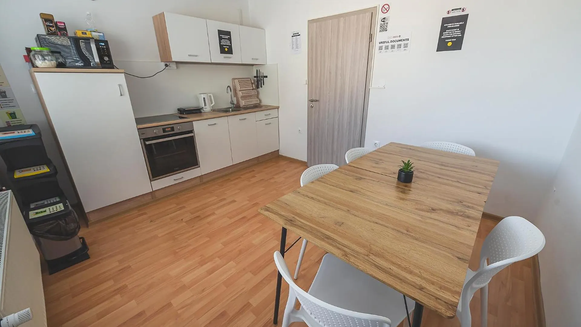 Do Avta Rooms Lubiana Affittacamere